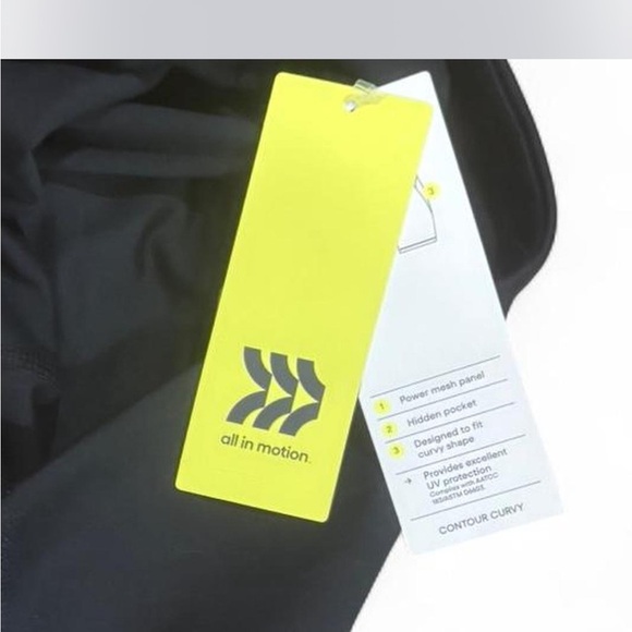 All in Motion Black Contour Curvy High-Waisted Bike Shorts Pockets - Picture 3 of 4